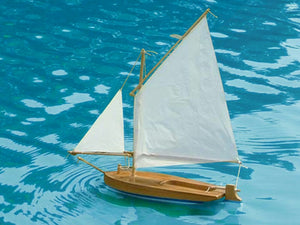 11″ Lug Rigged Sailboat